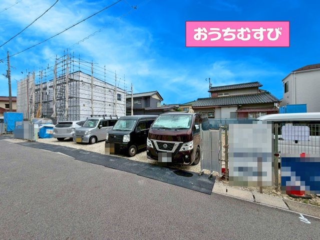 尾張旭市南原山町3期(全6棟)の前面道路含む現地写真