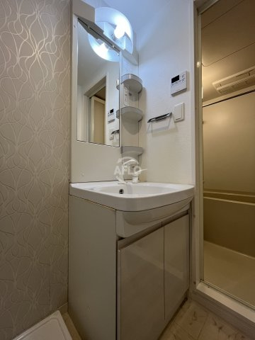 S-RESIDENCE新大阪WESTの独立洗面台|S-RESIDENCE新大阪WEST　洗面台