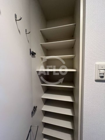 プレサンス新大阪クレスタの収納|プレサンス新大阪クレスタ　シューズボックス