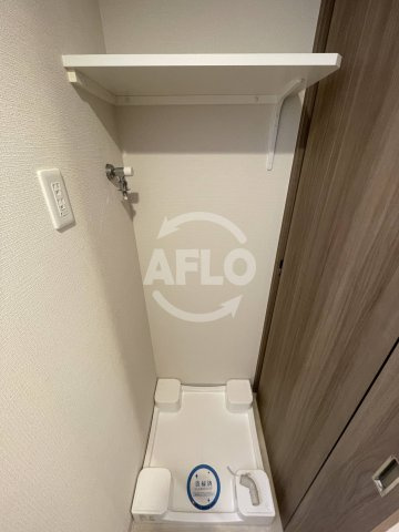 スプランディッド江坂駅前の洗面所|スプランディッド江坂駅前　洗濯パン