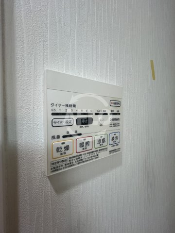 ハーヴェスト江坂の洗面所|ハーヴェスト江坂　浴室乾燥機