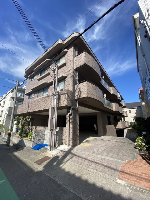 ベルカンポ甲子園の外観
