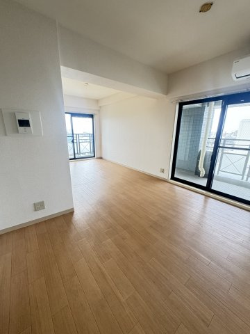 パークプラザ鷹取の居間・リビング