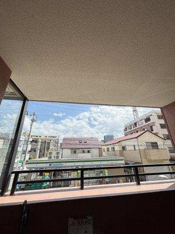 ファーネスト西新の展望
