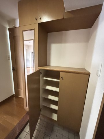 ファーネスト西新の収納