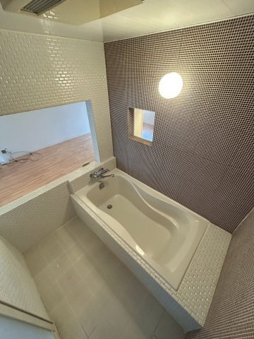 メイピース芦屋の浴室