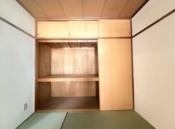 シャトー春山の収納