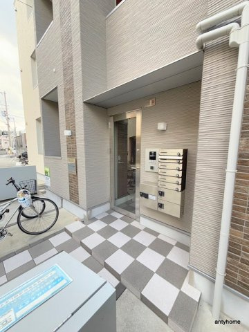 ハーモニーテラス歌島Ⅴのエントランス