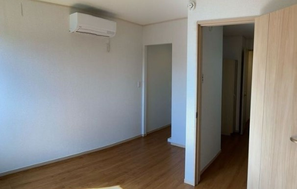 エスペランツァの内装|別部屋参考写真となります