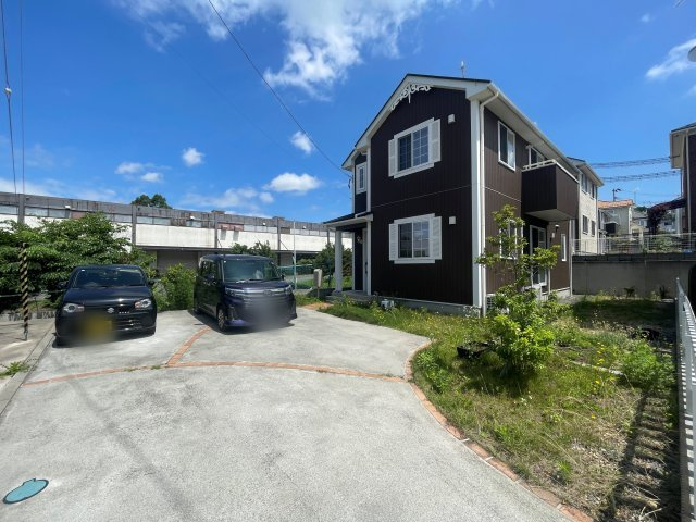 中古戸建・中古住宅　郡山市喜久田町赤沼向　富田東小学校・富田中学校の駐車場|駐車スペース3台確保！