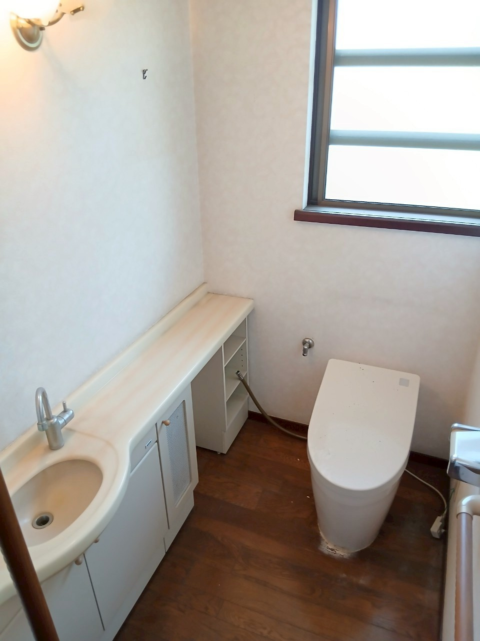 東松山市大字毛塚中古戸建のトイレ