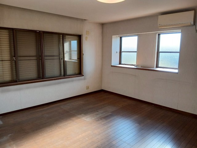 東松山市大字毛塚中古戸建の洋室
