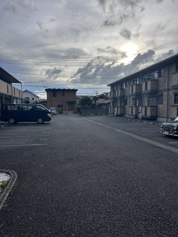 サンコート静浦Ａの駐車場