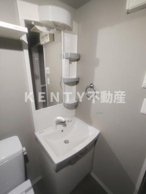 【洗面所】 | レオーネ馬込 | 明るい洗面所です