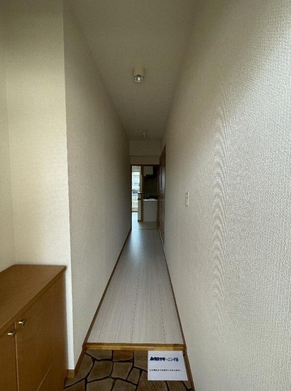 マンションプラティーノの玄関