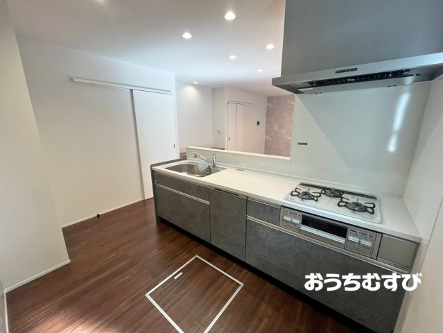 尾張旭市南原山町3期(全6棟)のキッチン
