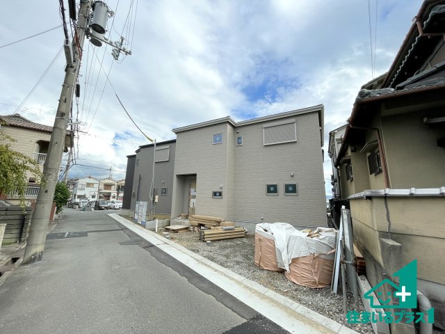 ■枚方市招提大谷　新築一戸建ての外観|現在建築中！落ち着いた街並みで新生活を始めることが出来そう！周辺の物件も併せてご紹介させて頂きます！