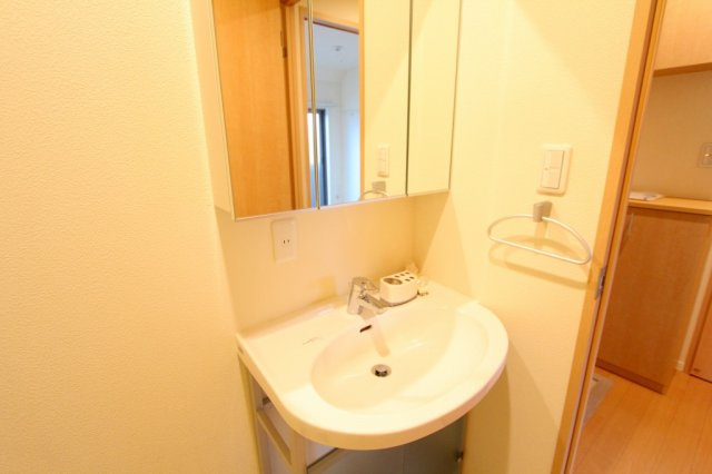 世田谷区宮坂３丁目の賃貸マンションの洗面所
