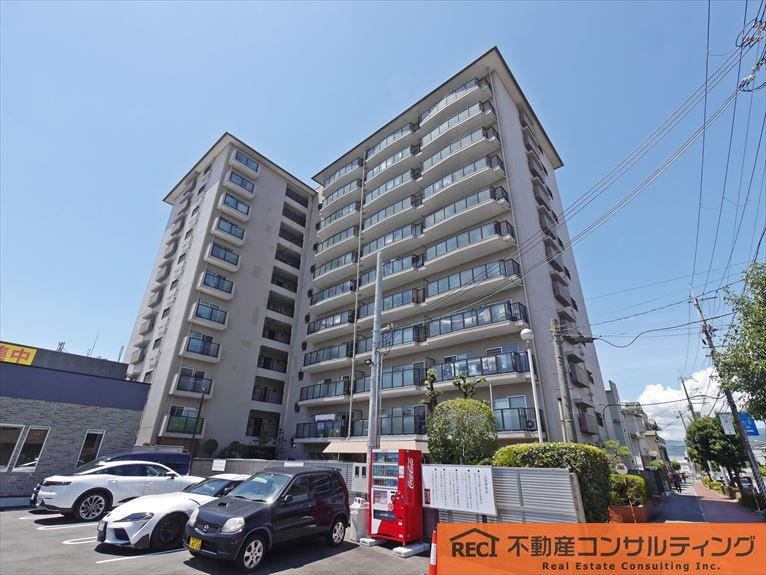 メガロコープ西宮(Ⅱ)2号棟の外観