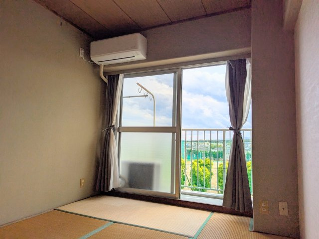 【和室】 | 本庄スカイハイツB棟 | ※掲載写真は室内を見やすくするため、AI画像加工により一部の家具・家財等を削除しております