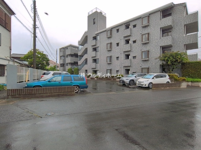 ハイホーム越谷　中古マンションの外観