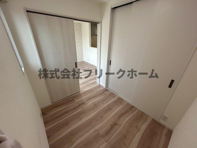 武蔵野市中町２丁目のアパートの寝室