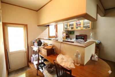 【キッチン】 | 益子町七井10LDK中古住宅 | 加工で一部お荷物を削除しています。