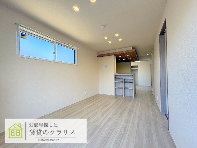 アレ・デ・フルール西向日駅前A棟の居間・リビング