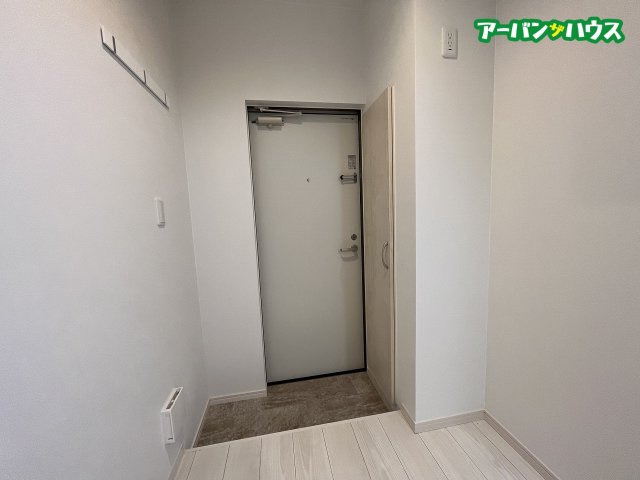 REGALEST 奥田中央Ⅱの玄関