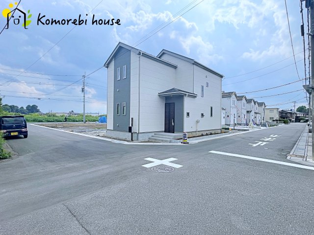 伊奈町栄1丁目46番　新築一戸建て　ハートフルタウン　Oの前面道路含む現地写真|前面道路含む現地写真です