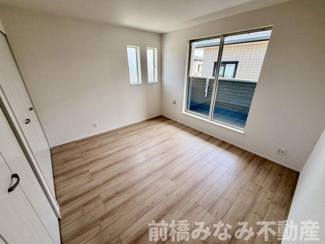【新築】前橋市南町2丁目　B号棟(全２棟)　ハートフルタウン　新築建売分譲のバルコニー|バルコニー付きです