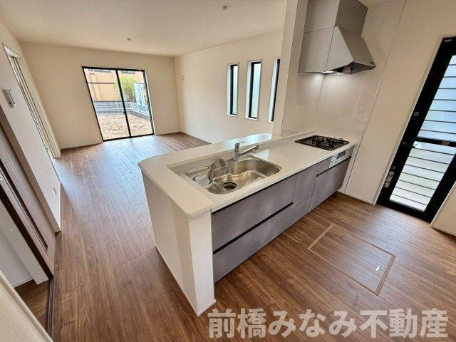 【新築】前橋市上増田町第3　限定１棟　リーブルガーデン　新築建売のキッチン|きれいなキッチンです