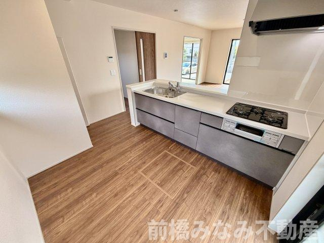 【新築】前橋市上増田町第3　限定１棟　リーブルガーデン　新築建売のキッチン|お料理しやすいキッチンです