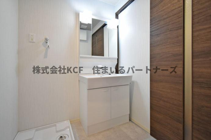 Maisonアマファソンの洗面所|ゆったりとスペースのある洗面所