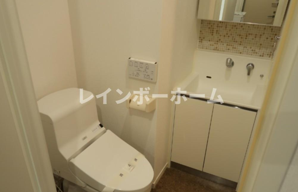Ｐｒｅｃｉｏｕｓ　Ｅａｒｔｈ　逆井特典：仲介手数料が無料です!!のトイレ|清潔感のあるトイレです