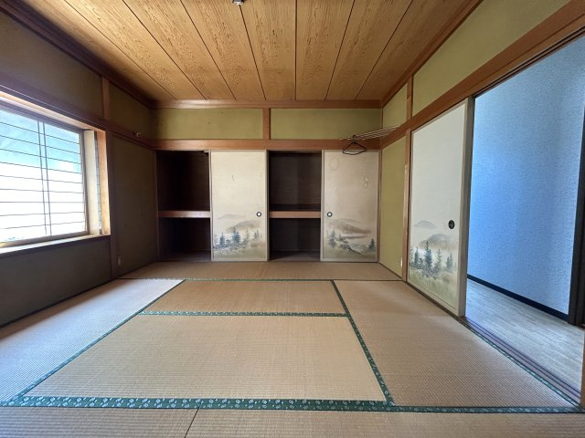 新潟市東区中野山6丁目の和室