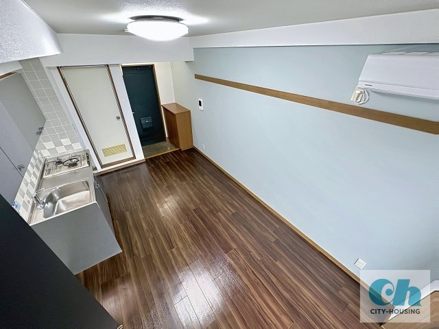 K-BLDG（K-ビルディング）203号室の居間・リビング