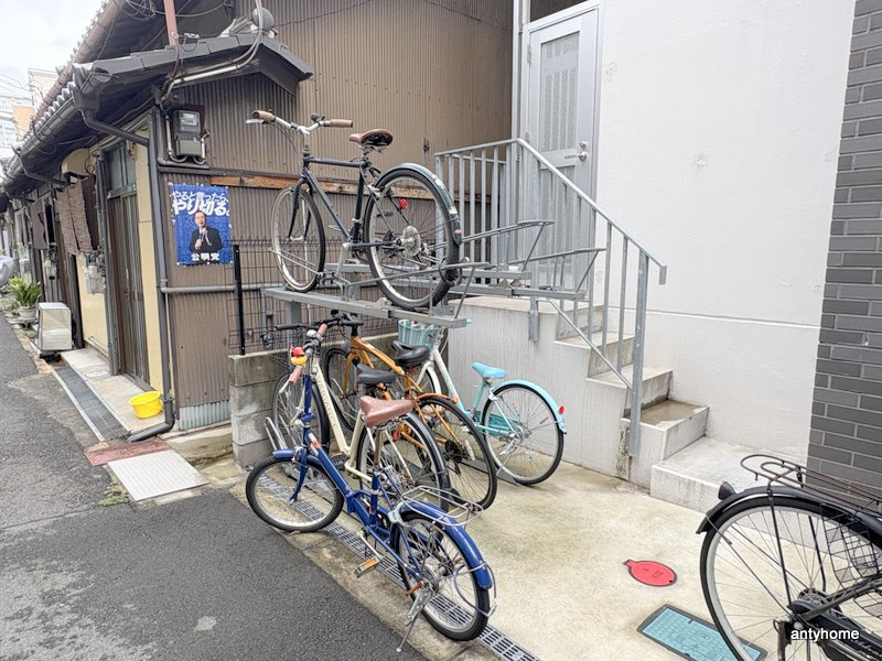 メゾンキコー今里の駐車場