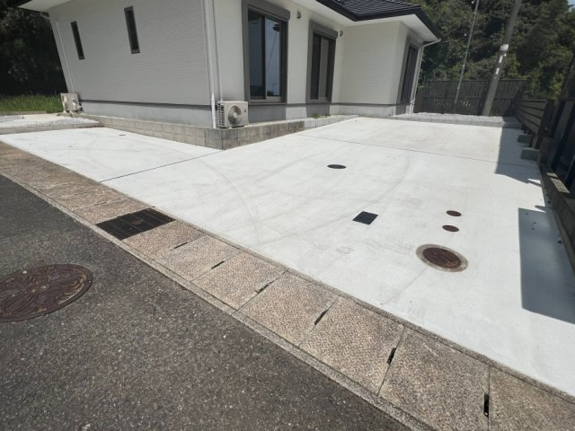 大字島之内の駐車場