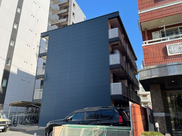 レオパレスラピスラズリ高井田の外観|外観もきれいです