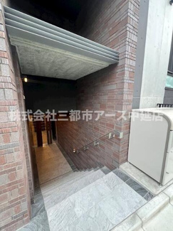【エントランス】 | ＮＥＸＡＳ　ＥＢＡＲＡ　は三都市アース中延店へお任せください！　ご内覧可能なお部屋は物件現地お待ち合わせご案内可能です！
