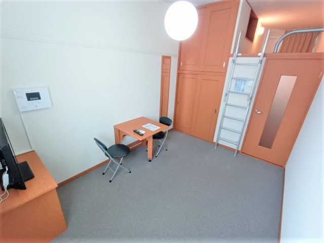 レオパレス俊徳道の寝室|家電・家具付きのお部屋です。