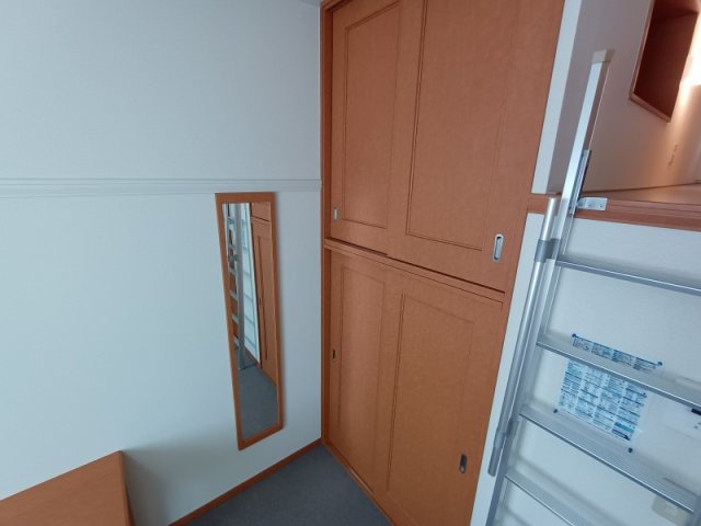 レオパレス俊徳道の内装|収納スペースです。