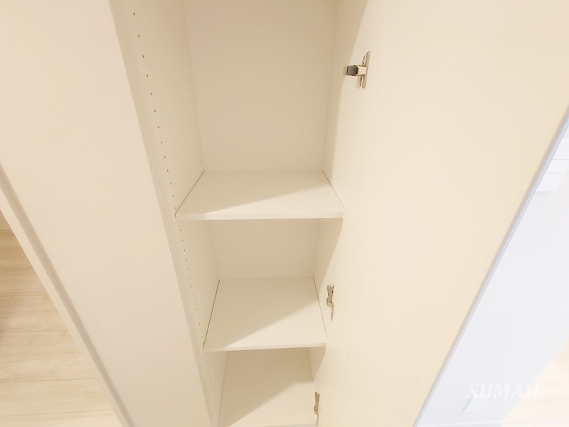 ＲＪＲプレシア東十条ガーデンの収納|廊下収納です☆