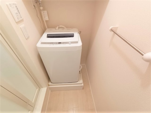 レオネクストＮＡＫＡＪＩＭＡのその他|室内洗濯機置き場です。