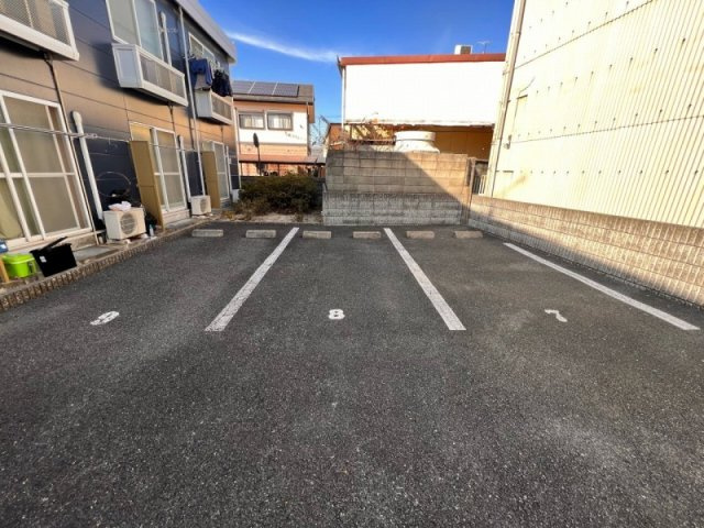 レオパレスサンガのその他|駐車場は別料金となります。
