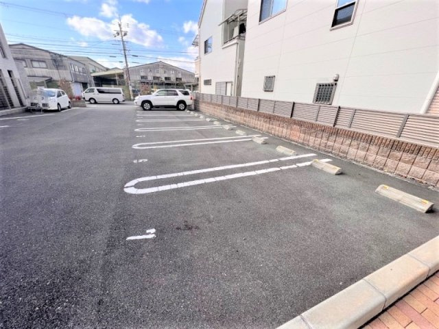 レオネクストＧＡＩＡのその他|駐車場は別料金となります。