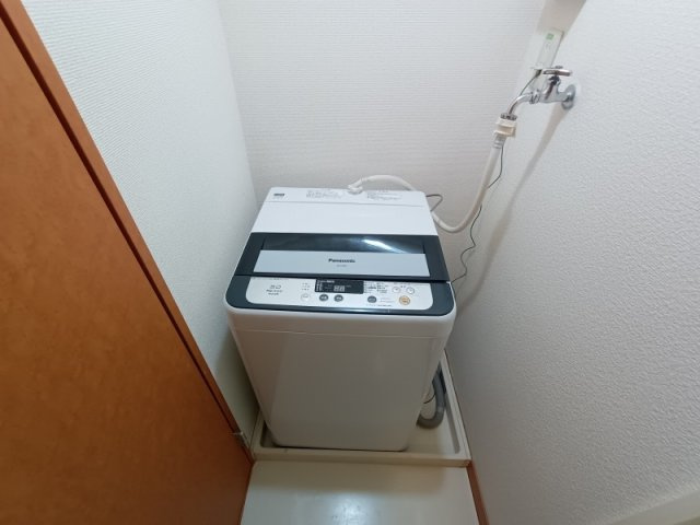 レオパレス旭町のその他|室内洗濯機置き場です。