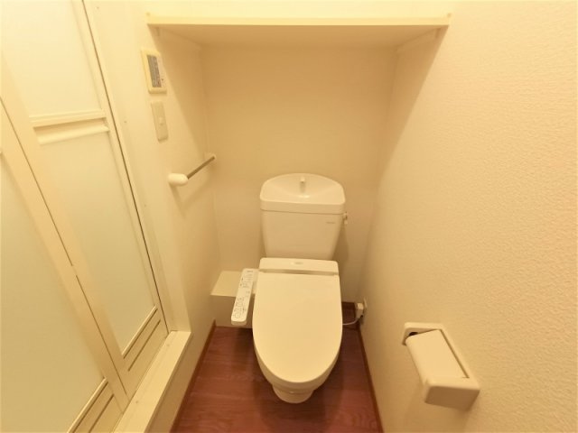 レオパレスフラワリーのその他|トイレスペースです。