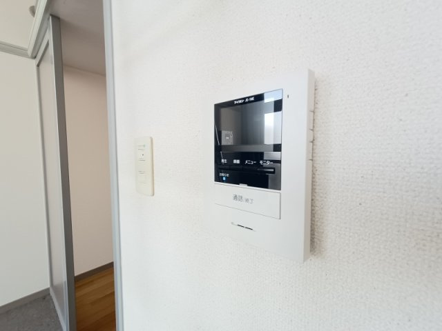 レオパレスルナⅠのその他|モニター付きインターフォン付き。